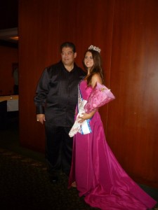 Taylor Matthews with preliminary director Rafael Gallego